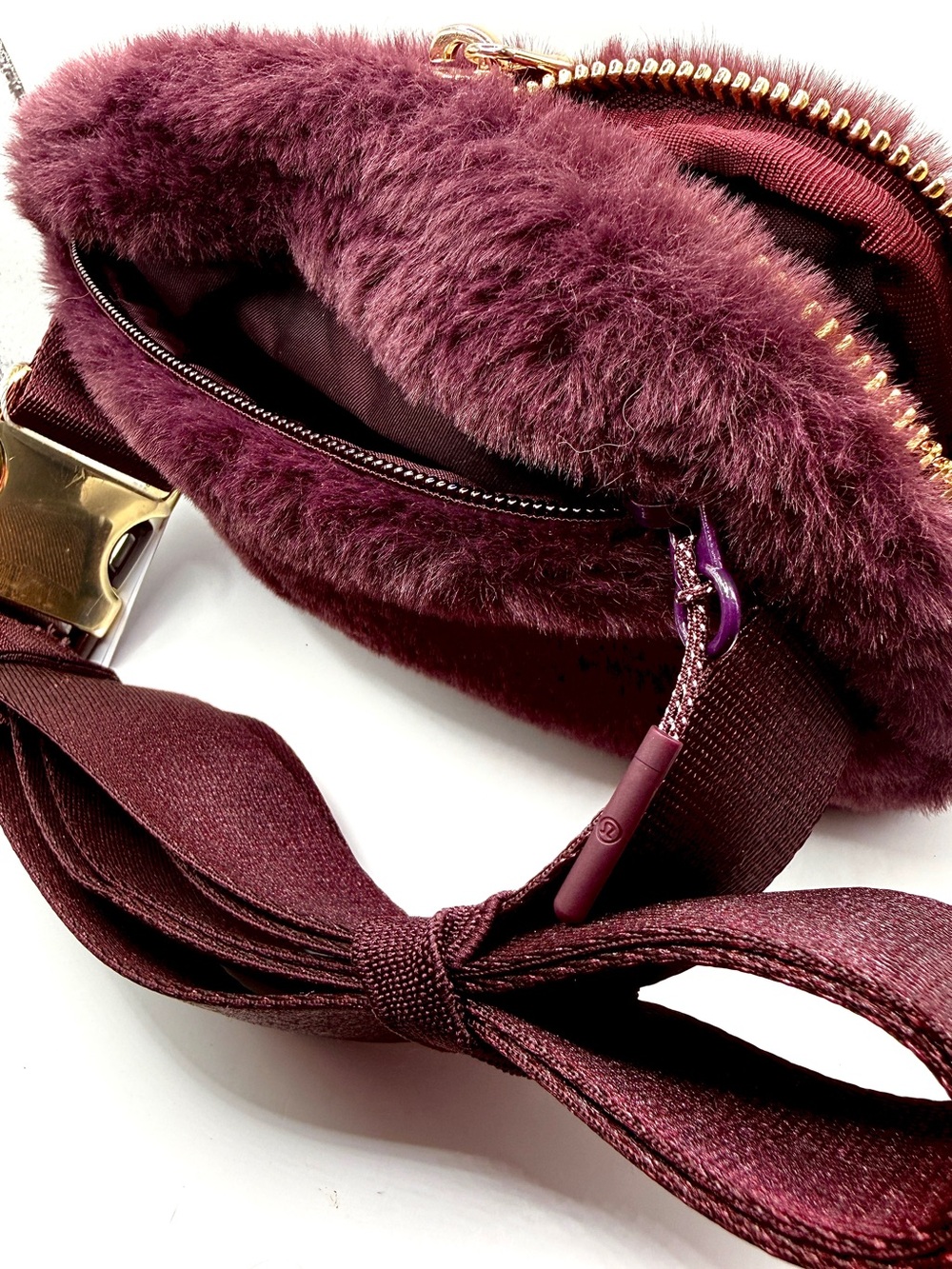 lululemon athletica Plush Zip Cosmetic Pouch - Burgundy - Picture 11 of 13